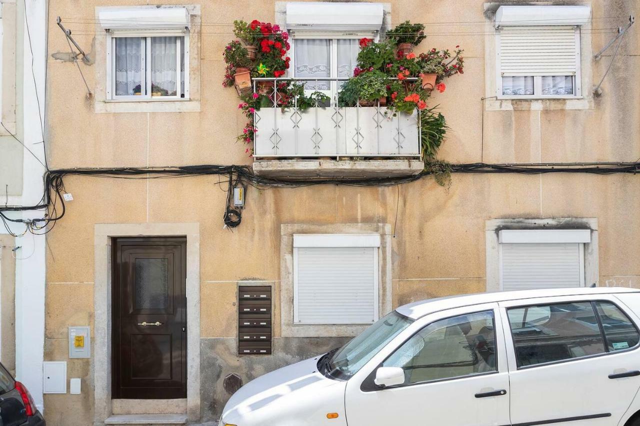Biti'S Nest Apartment Lisbon Luaran gambar