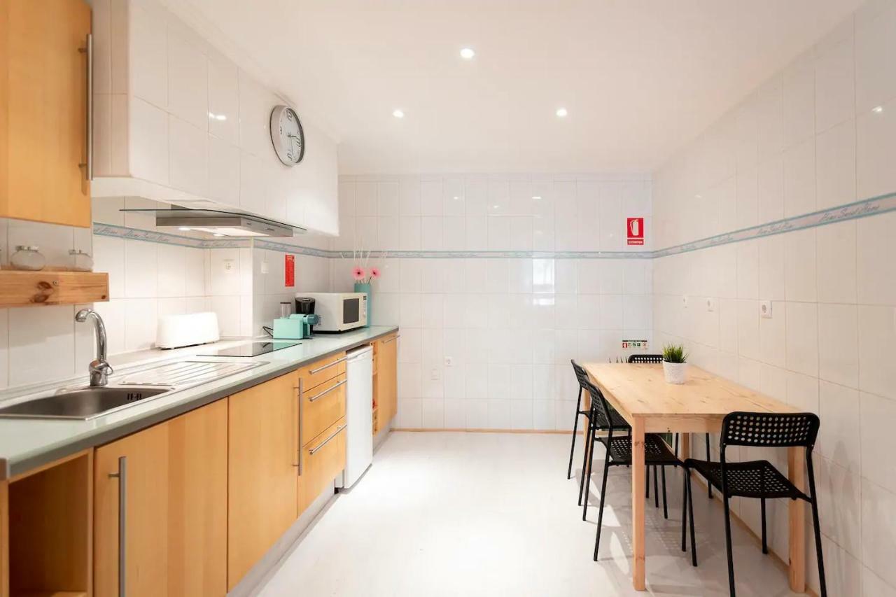 Biti'S Nest Apartment Lisbon Luaran gambar