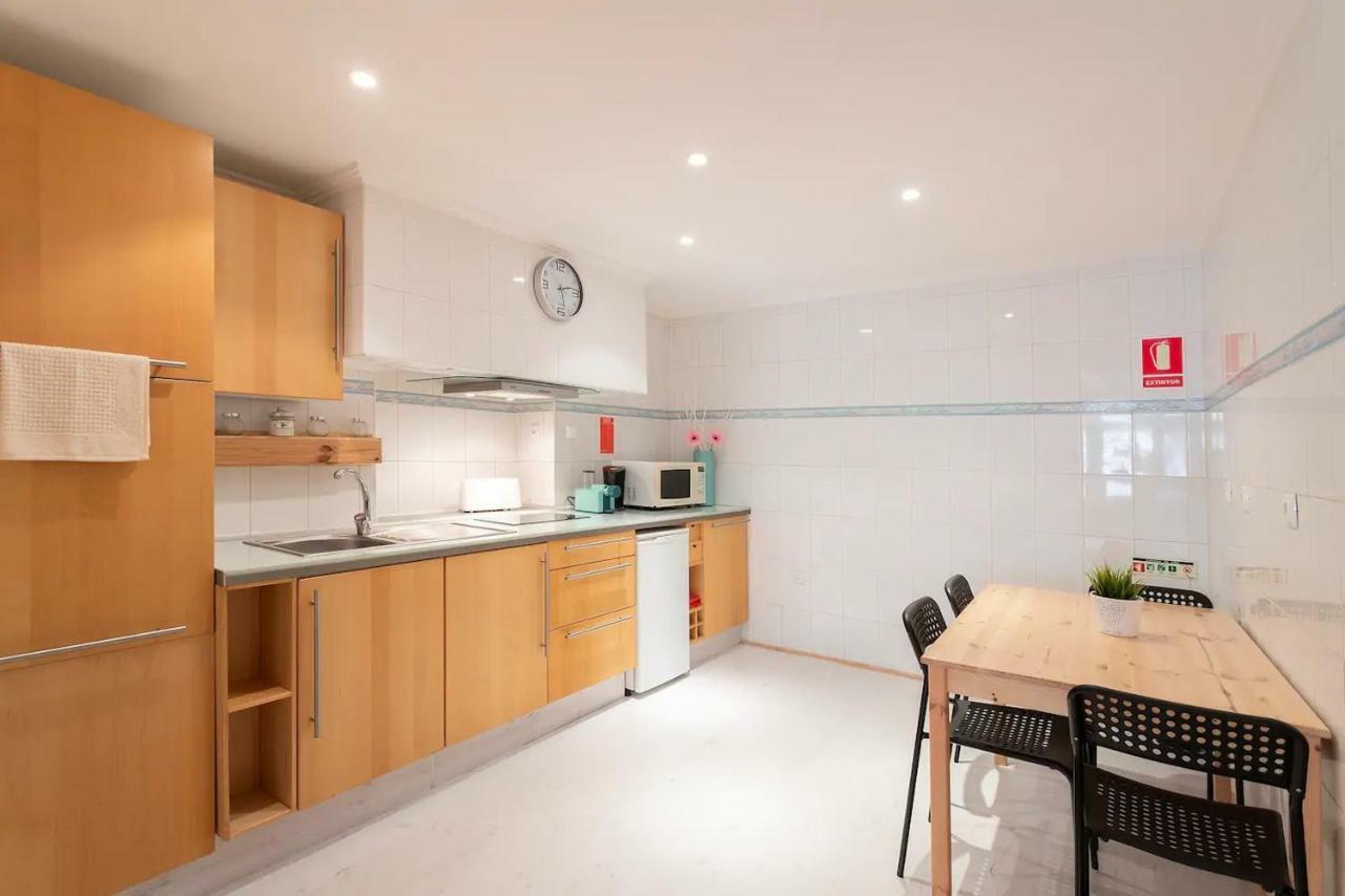 Biti'S Nest Apartment Lisbon Luaran gambar